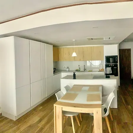 Modern And Comfortable 2 Bedrooms Flat