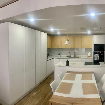 Modern And Comfortable 2 Bedrooms Flat * St. Paul's Bay