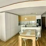 Modern And Comfortable 2 Bedrooms Flat